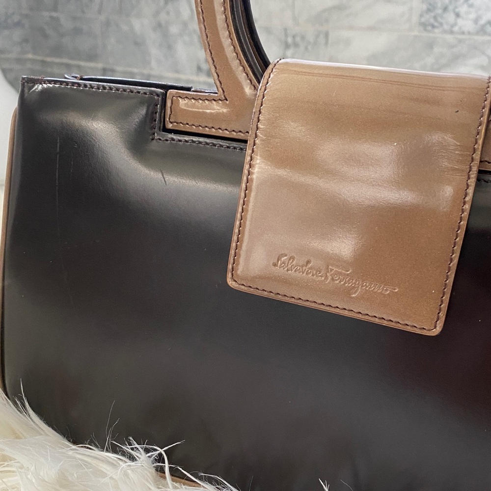 FERRAGAMO Vintage Logo Handle Purse - Picture 3 of 17